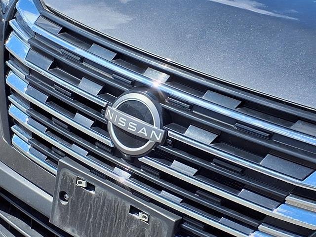 Certified Used 2025 Gun Metallic Nissan SV image 12