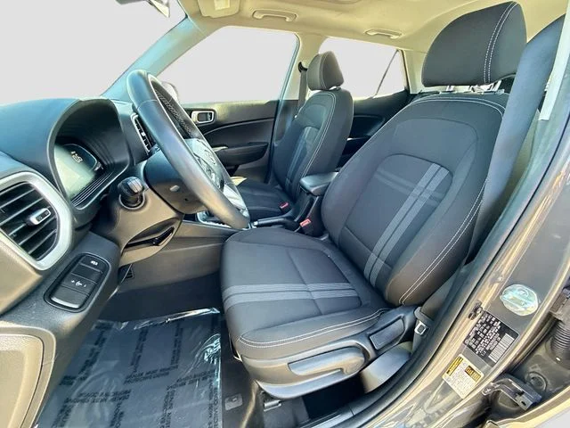 Used 2025 Gray Hyundai SEL image 19