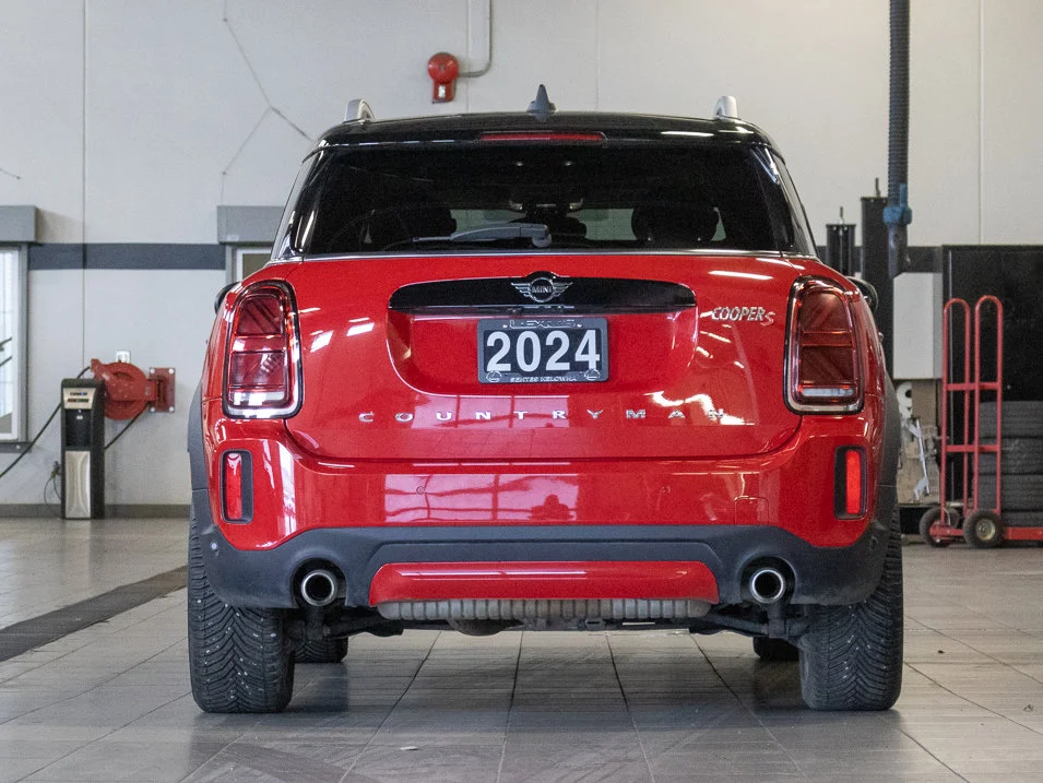 Used 2024 851-Chili Red MINI Cooper S image 5