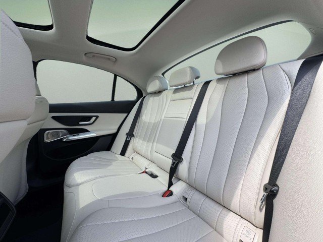New 2027 WHITE Mercedes-Benz E 450 image 32