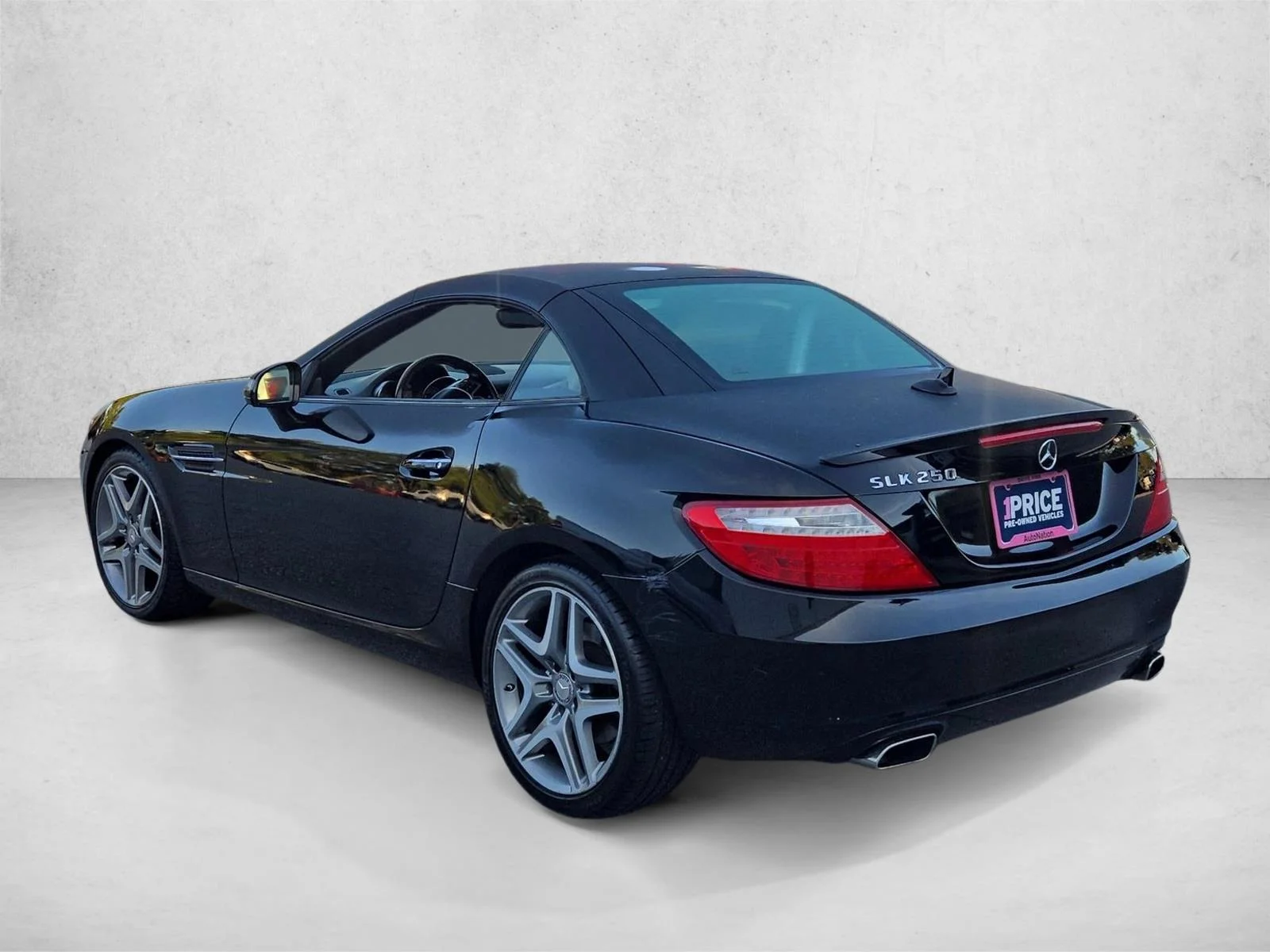 Used 2014 Black Mercedes-Benz SLK 250 image 8