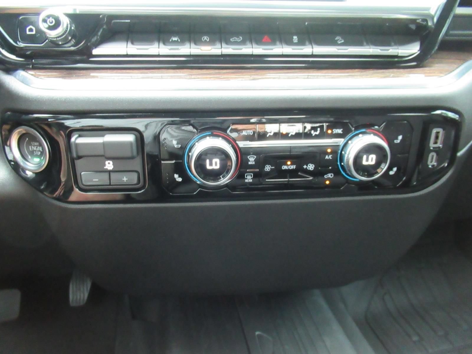 Used 2024 Summit White GMC Elevation image 23
