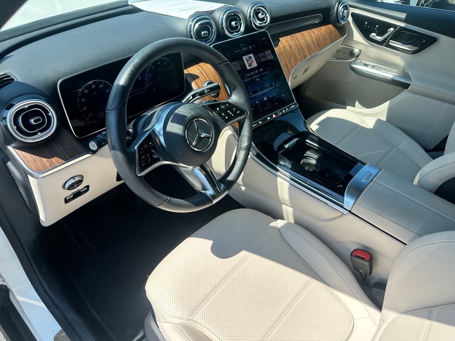 2026 Mercedes-Benz GLC Base - Photo 9