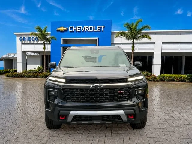 New 2026 Mosaic Black Metallic Chevrolet Z71 image 2