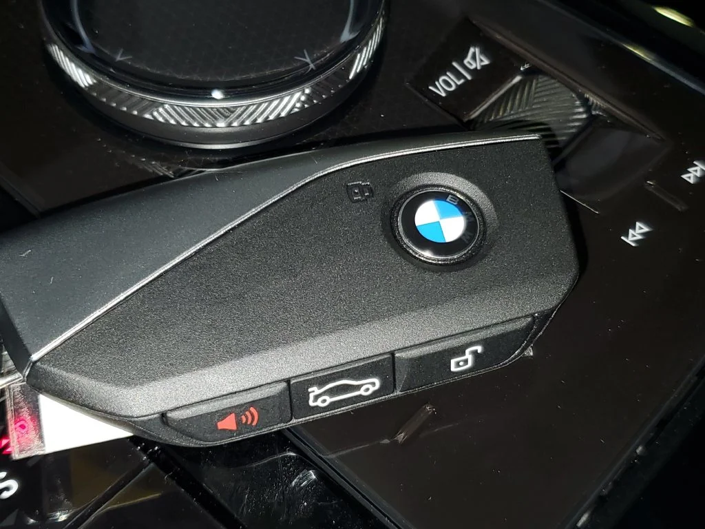 Used 2027 Dark Graphite Metallic BMW 530i image 26