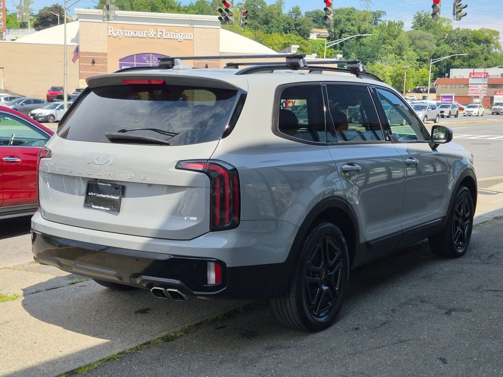 Certified Used 2024 Gray Kia EX X-Line image 4