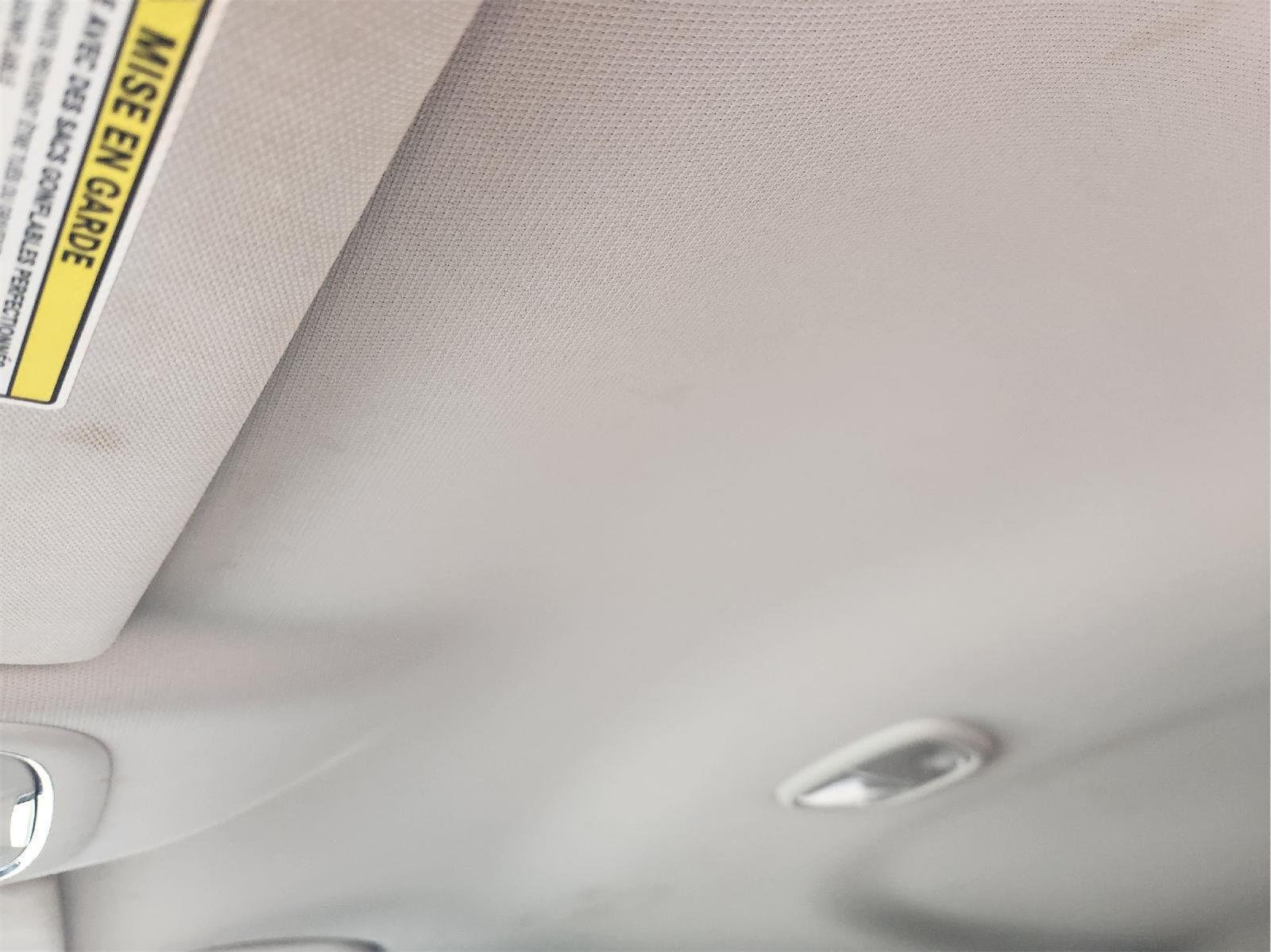 Used 2015 Bright White Clearcoat Jeep Sport image 25