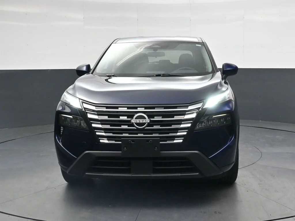 Used 2025 Blue Nissan SV image 13