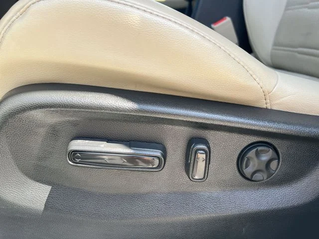 Used 2018  Honda Touring image 35