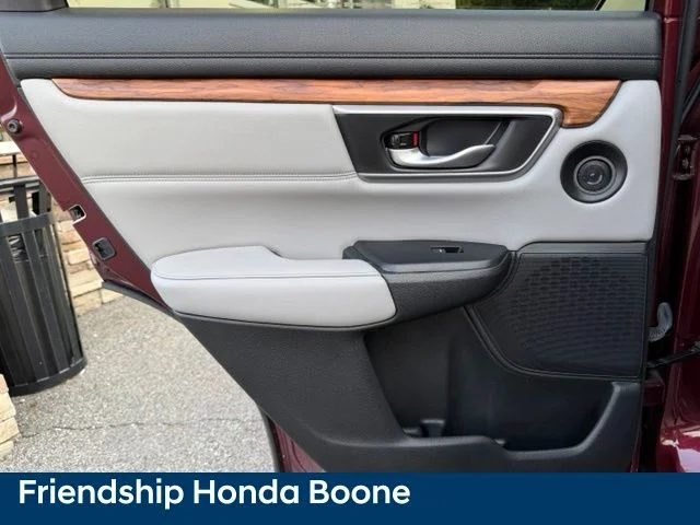 Used 2018 Red Honda Touring image 38