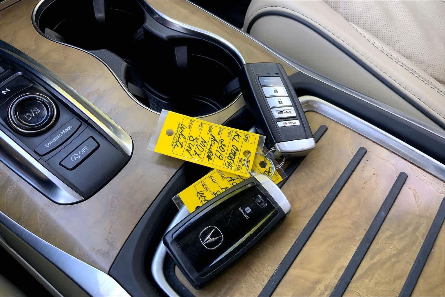 Used 2019 White Diamond Pearl Acura w/Advance Pkg image 15