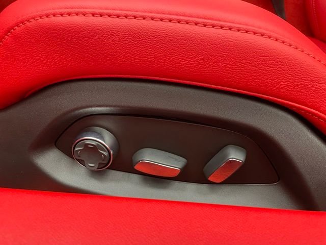 2025 Chevrolet Corvette 3LZ - Photo 10