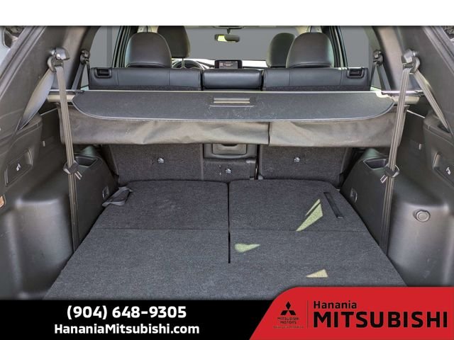 Used 2023 Silver Mitsubishi SE Special Edition image 12