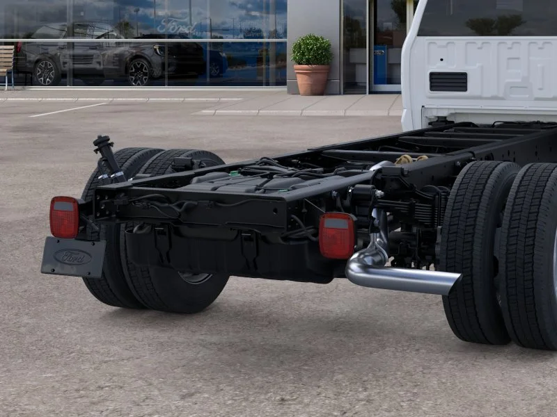 New 2026 Oxford White Ford XL image 48