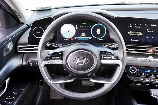 Used 2024 Blue Hyundai SEL image 16