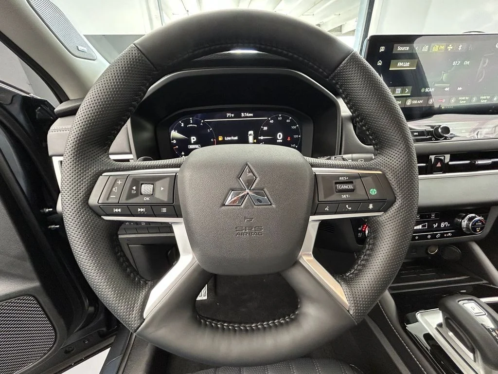 New 2026 Gray Mitsubishi SEL image 36