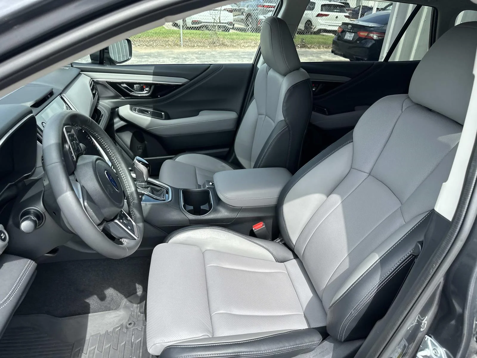 Used 2025 Crystal Black Silica Subaru Limited image 10