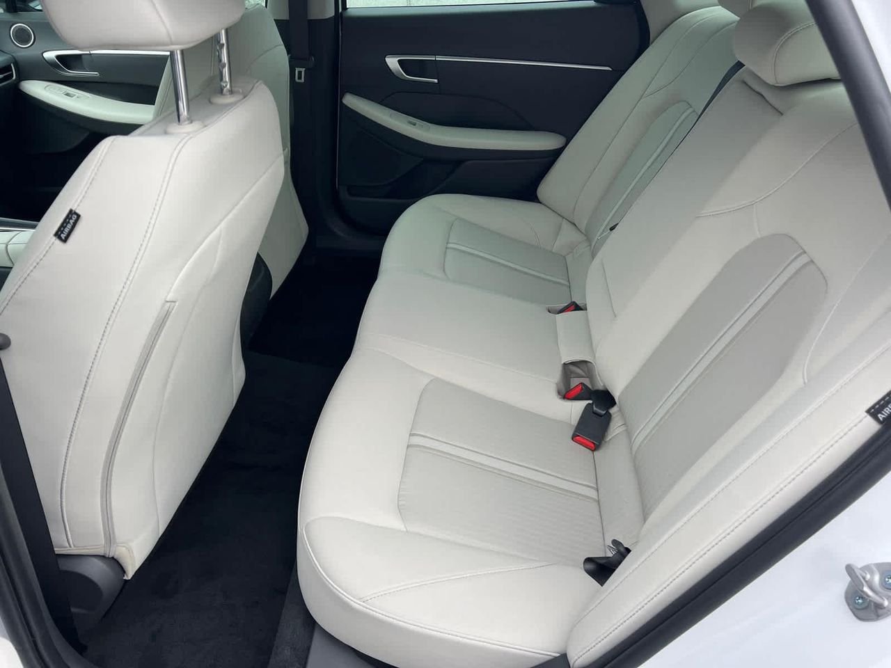 New 2026 Serenity White Hyundai SEL Sport image 12