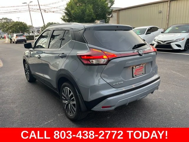 Used 2024 Gray Nissan SV image 31