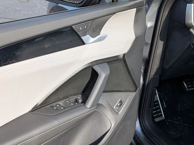 New 2026 Silver Volkswagen 2.0T SE R-Line Black image 9