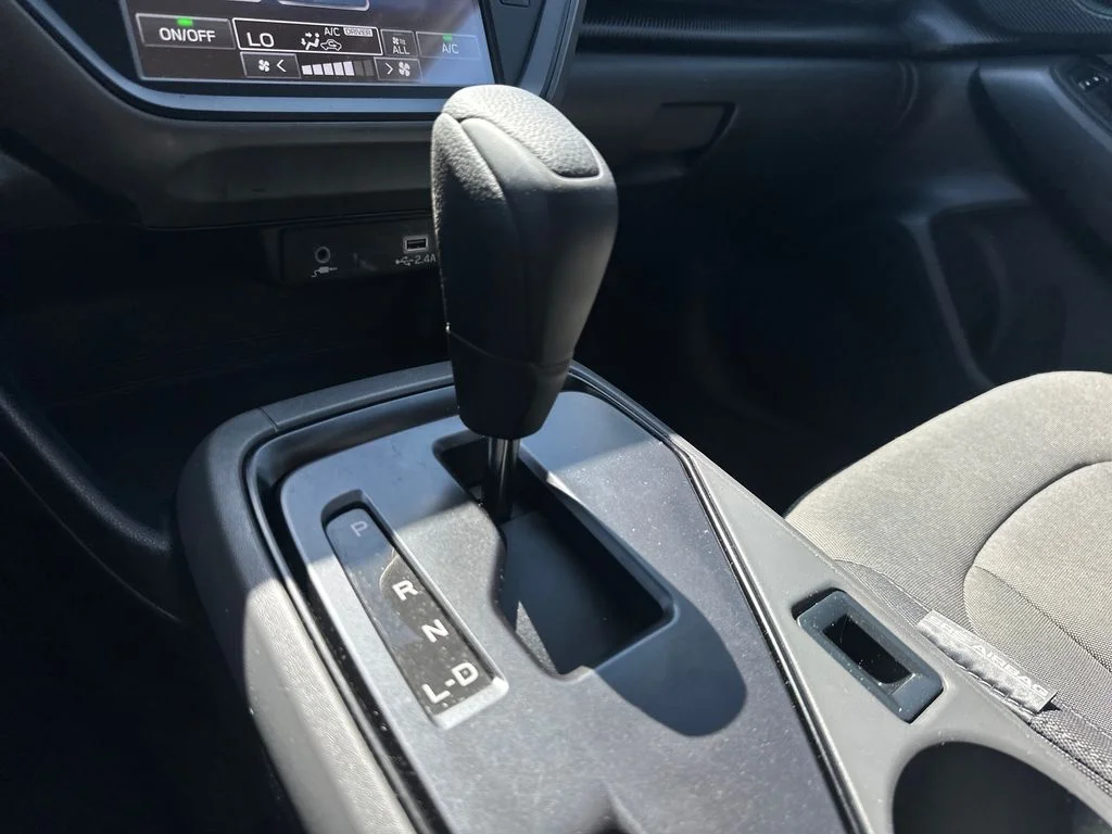 Used 2024 White Subaru Base image 31