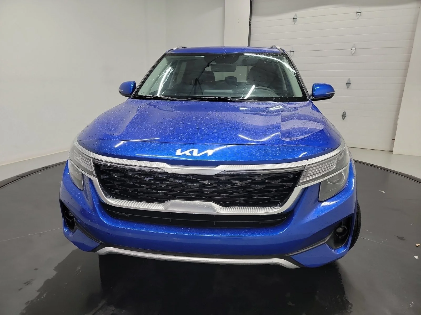 Used 2023 Neptune Blue Kia S image 2