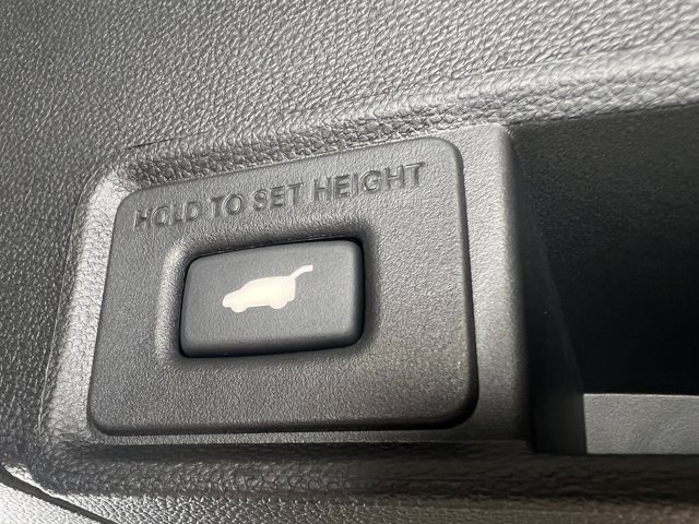 New 2026 Liquid Carbon Metallic Acura w/Technology Package image 32