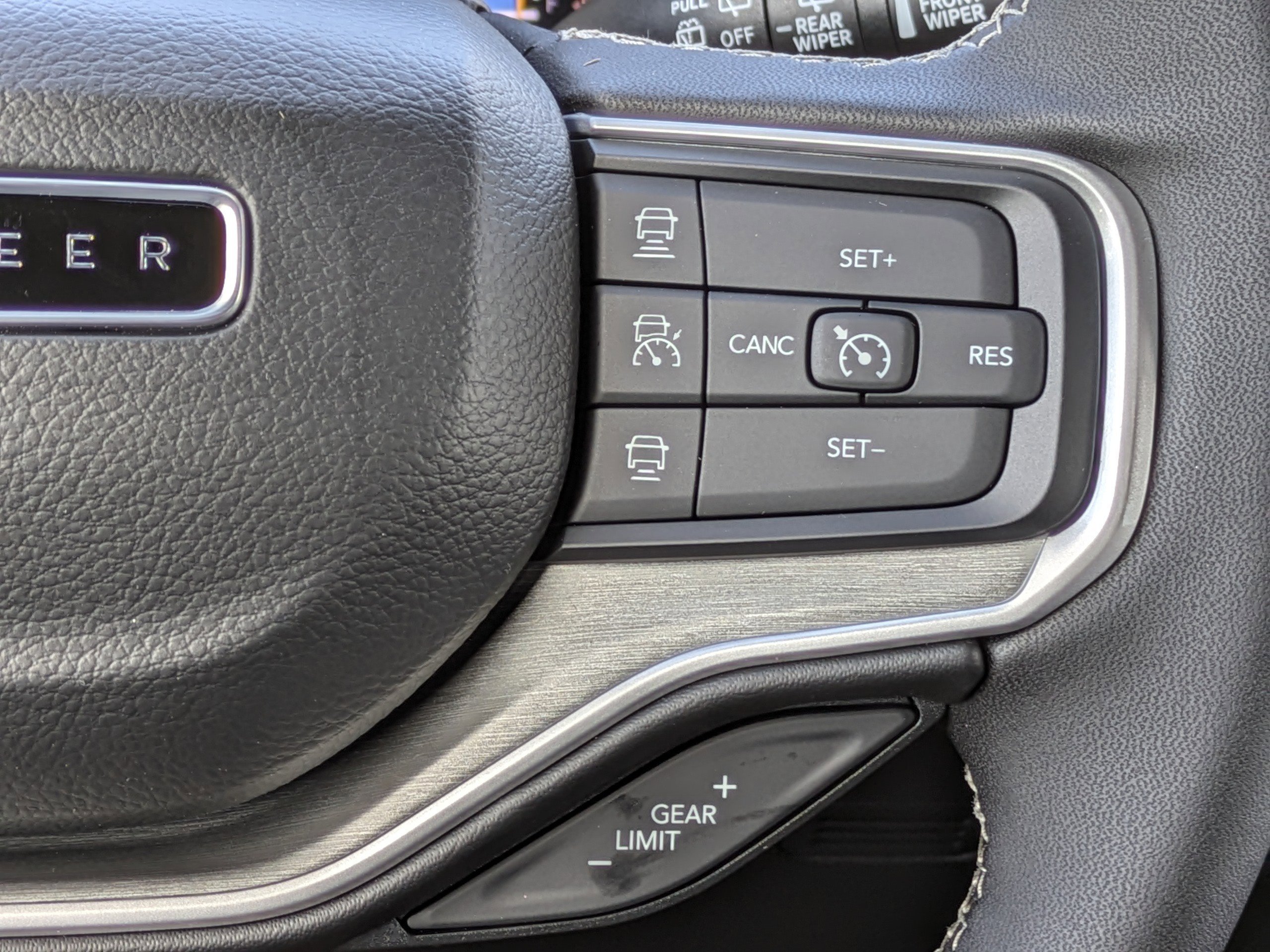 2025 Jeep Wagoneer Series I - Photo 30