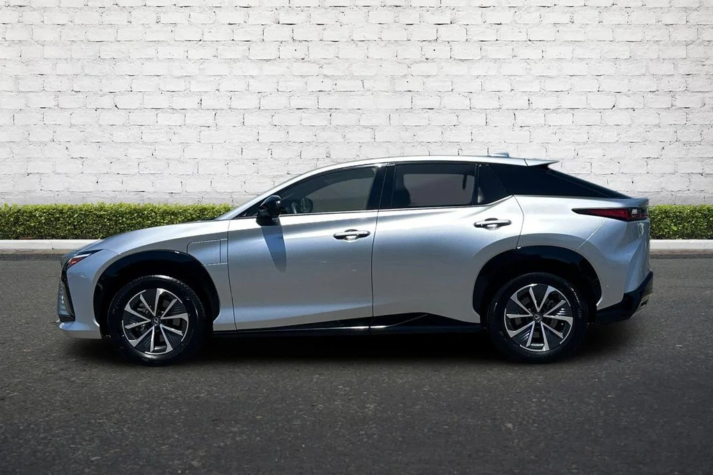Used 2023 Silver Lexus 450e Premium image 7
