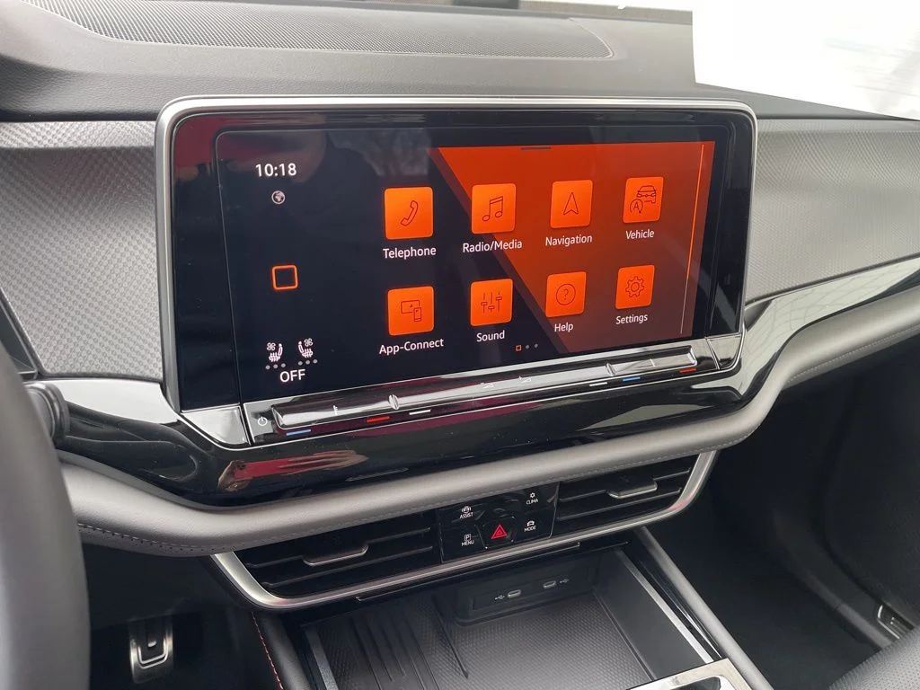New 2026 Pure Gray Volkswagen 2.0T Peak Edition image 7