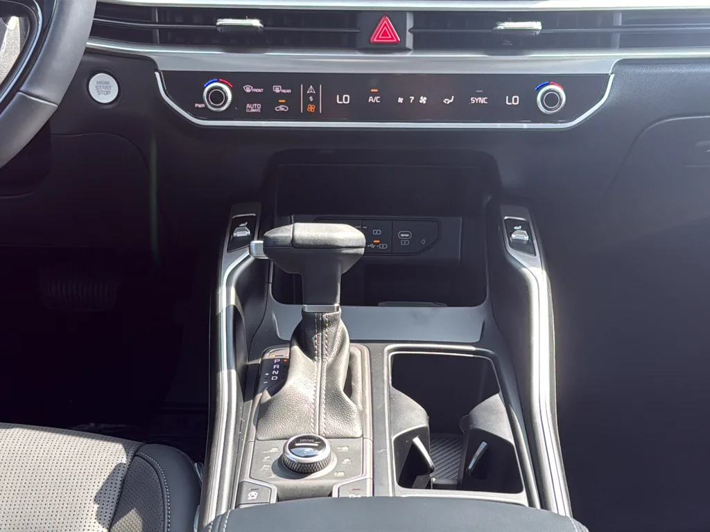 New 2026 Wolf Gray Kia X-Line EX image 33