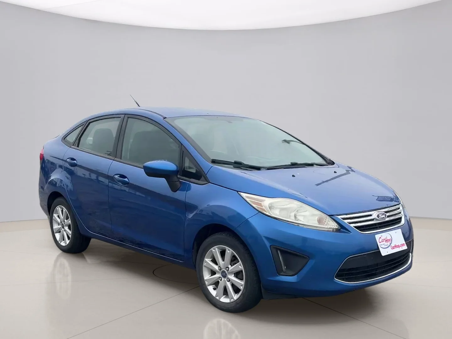 Used 2011 Blue Ford SE image 7