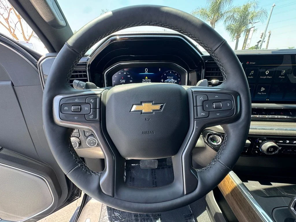 Used 2025 Black Chevrolet High Country image 20
