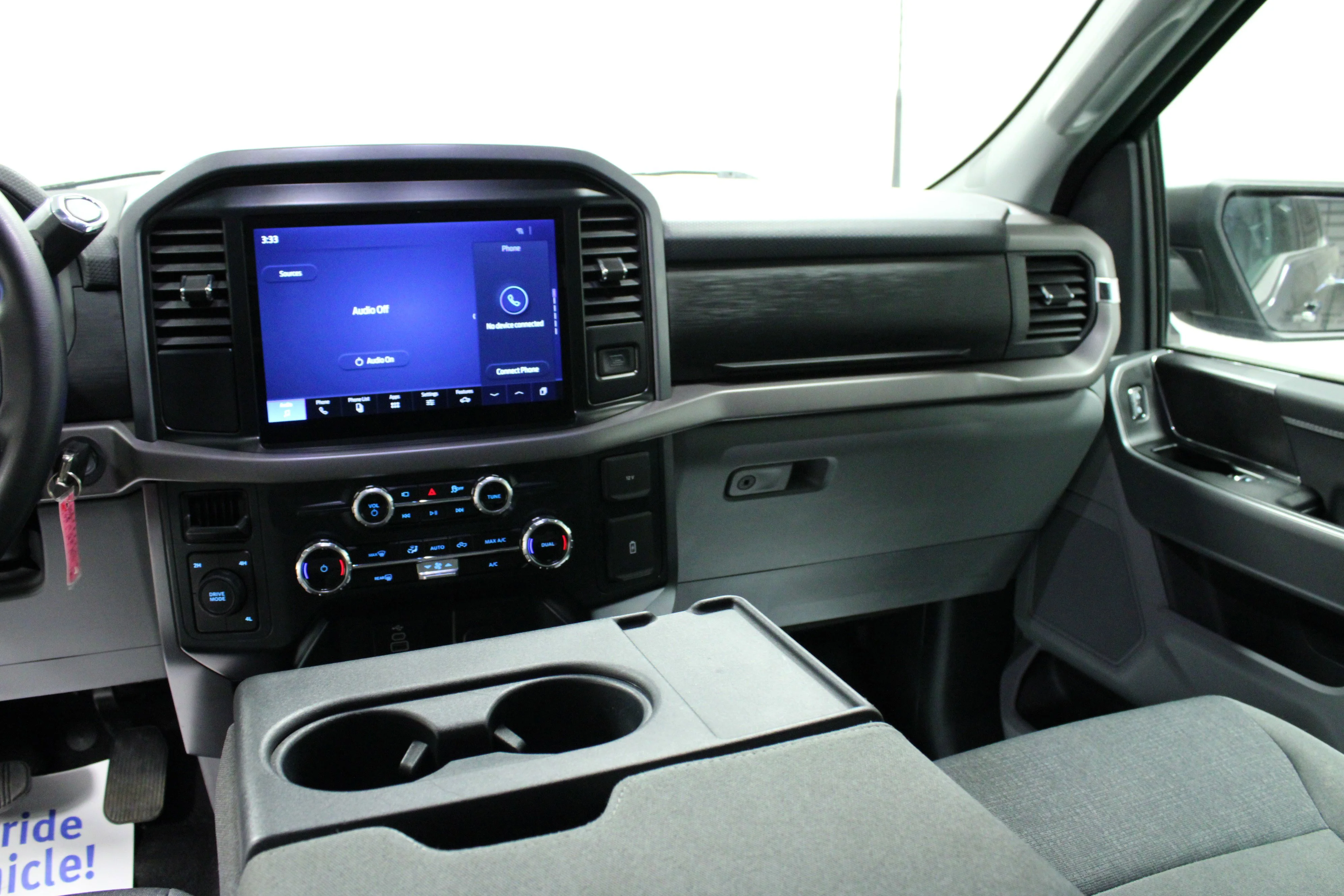 Used 2025 Carbonized Gray Metallic Ford XLT image 19
