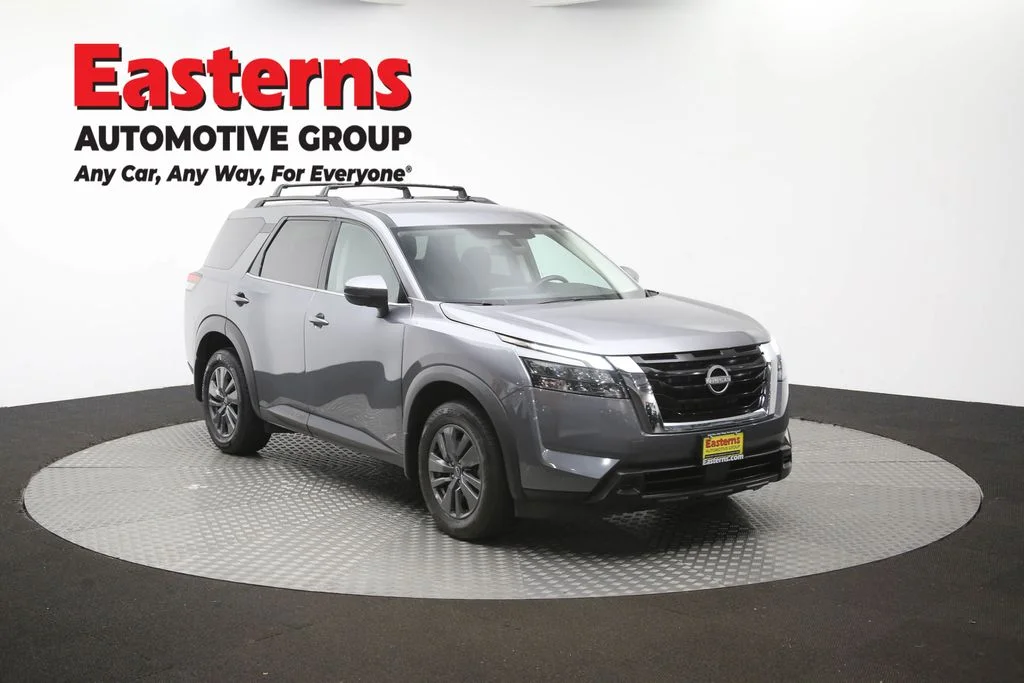 Used 2024 Gray Nissan SV image 51