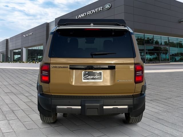 Used 2025 Gray Toyota Base image 4