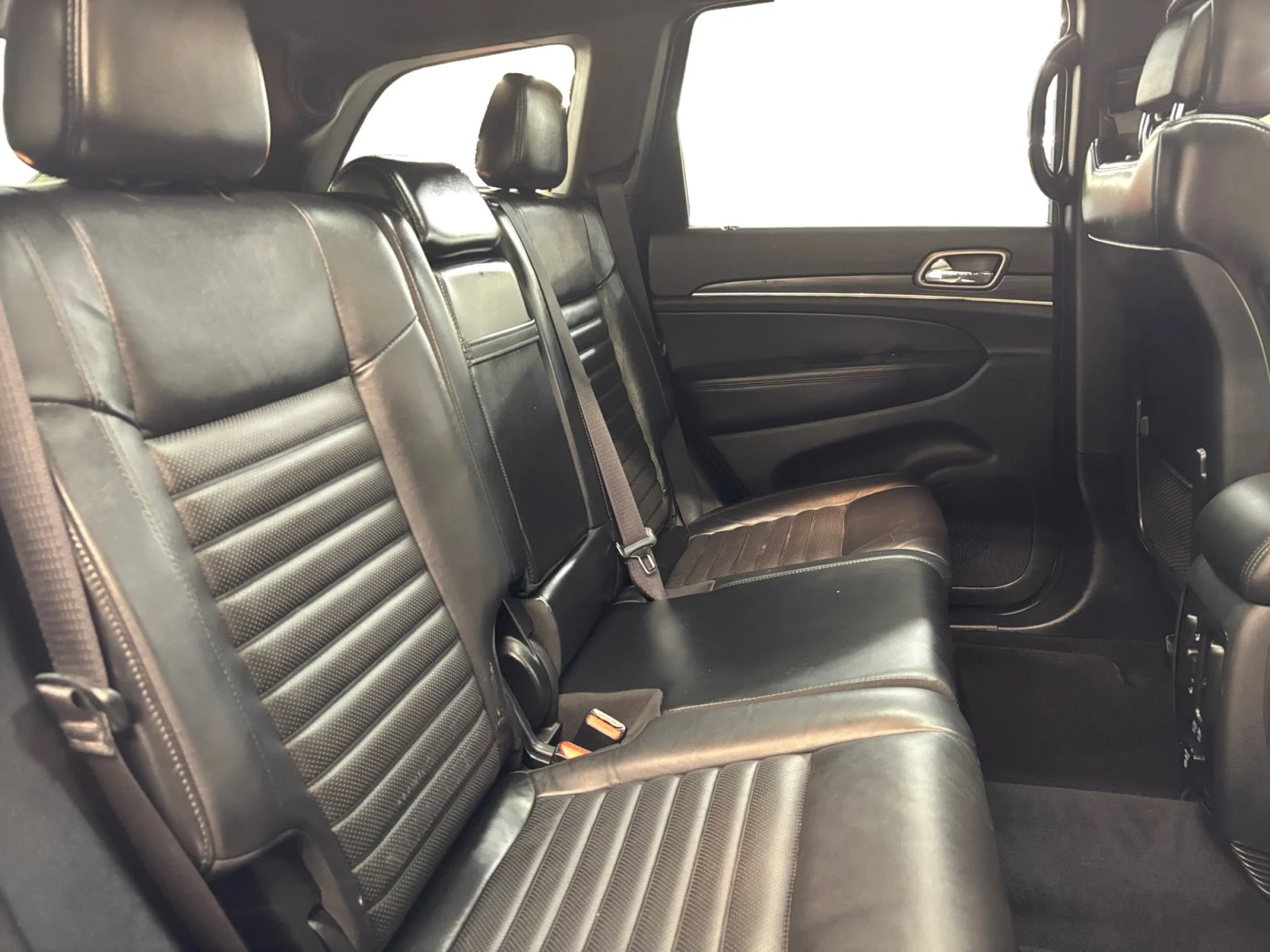 Used 2019 Blue Jeep Limited X image 18