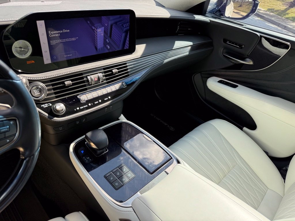 Certified Used 2023 EMINENT WHITE PEARL Lexus 500 image 33