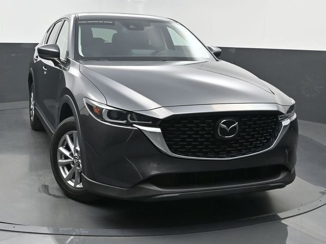 2023 Mazda CX-5 S Preferred package Auto AWD's photo
