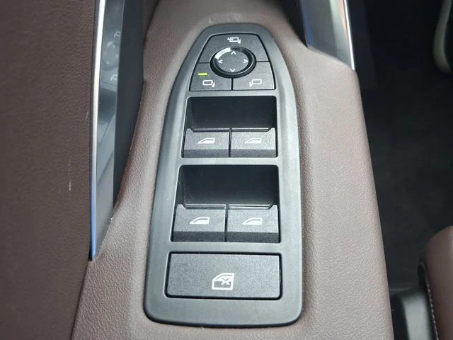 2025 BMW X1 28i - Photo 9