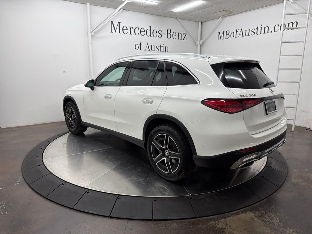 New 2027 Polar White Mercedes-Benz GLC 300 image 5
