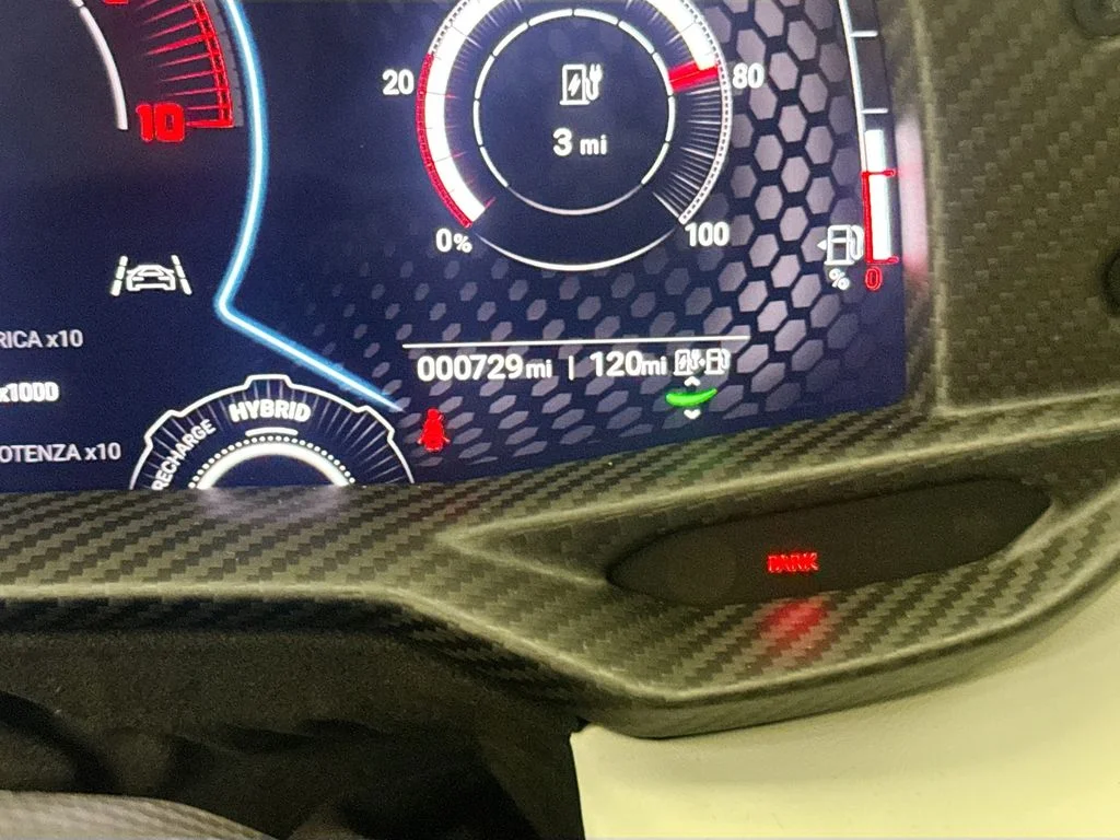 Used 2024  Lamborghini  image 12