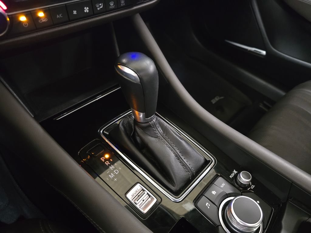 Used 2020 Gray Mazda Signature image 27