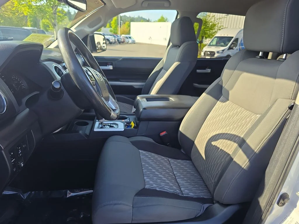 Used 2021 White Toyota SR5 image 4