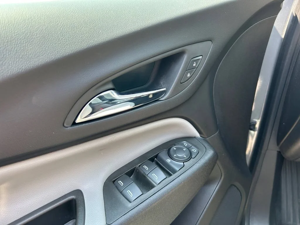 Used 2023 Sterling Gray Metallic Chevrolet LT image 29