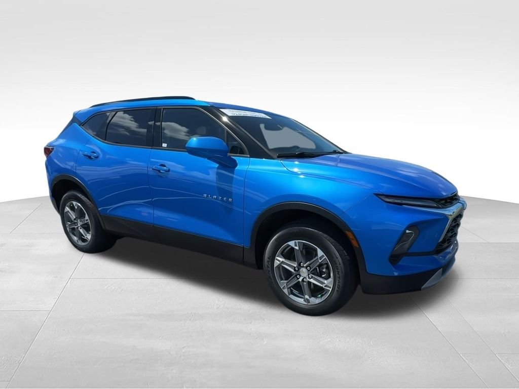 Used 2024 Blue Chevrolet LT image 9