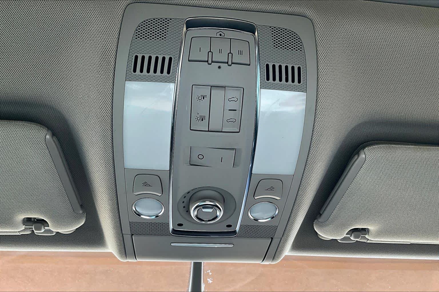 Used 2010 Graphite Gray Metallic Audi 3.6L Premium Plus image 33