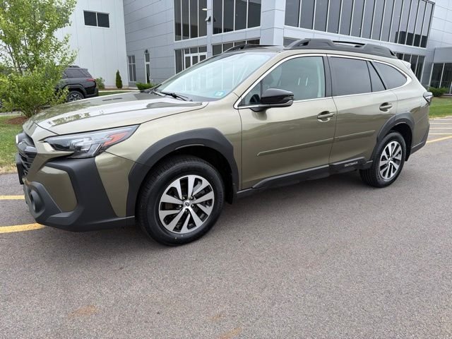 Used 2025 Green Subaru Premium image 1