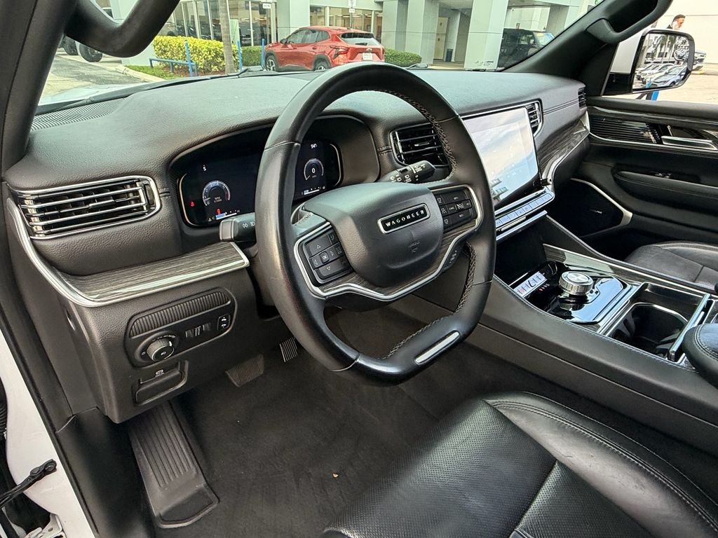 Used 2022 White Jeep Series II image 10