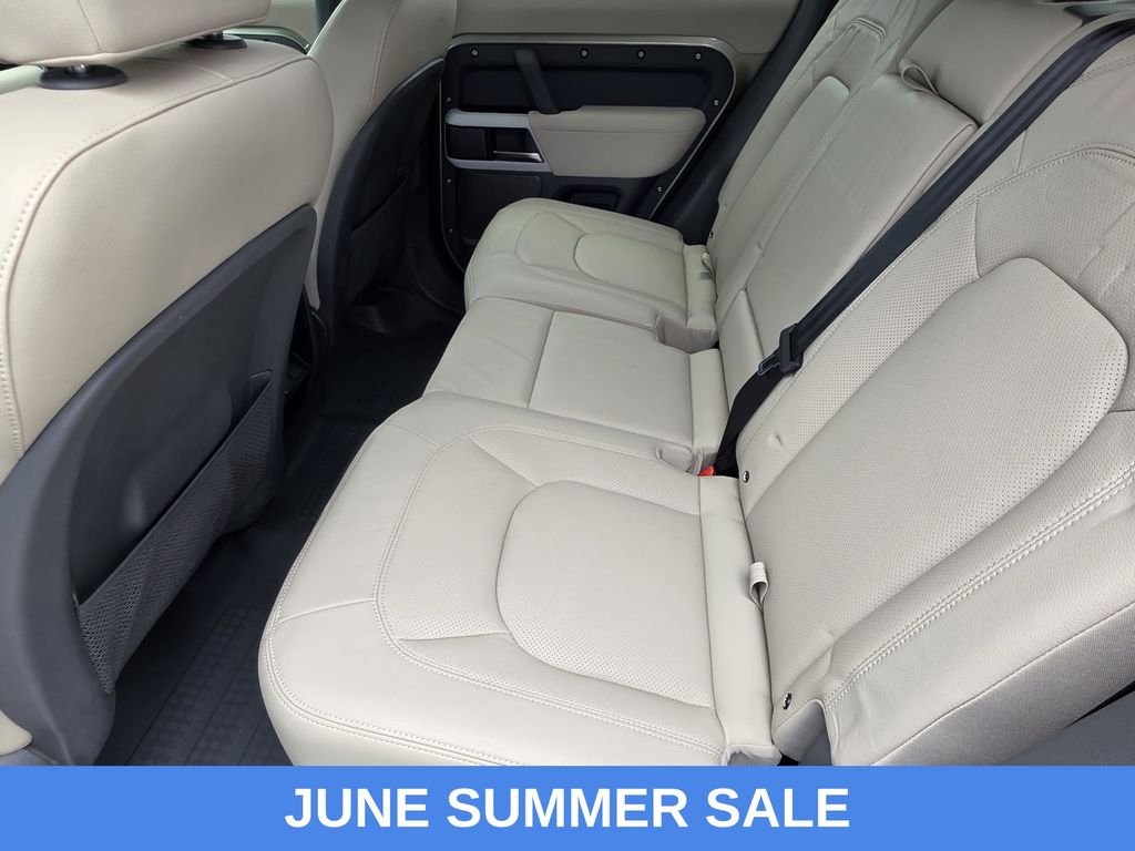 Used 2023 Green Land Rover SE image 11